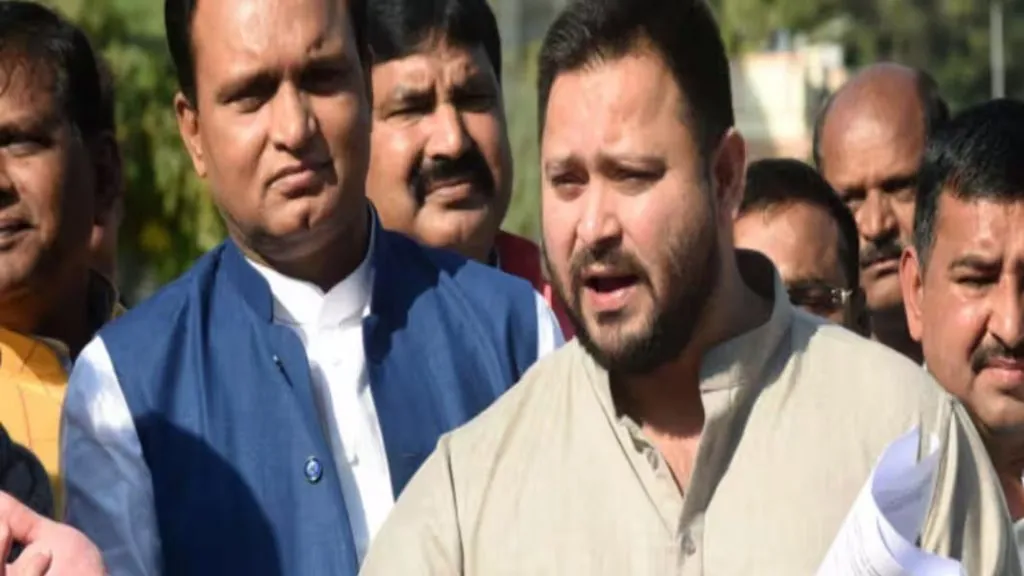 तेजस्वी यादव 25 मार्चला सीबीआयसमोर हजर होणार