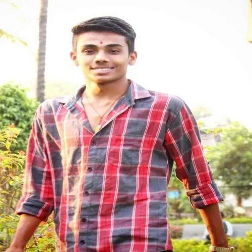 अज्ञात वाहनाच्या धडकेत हसुरचंपूचा युवक जागीच ठार