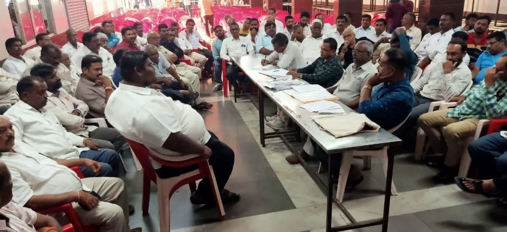 ‘दक्षिण’साठी उमेदवारांच्या मुलाखती