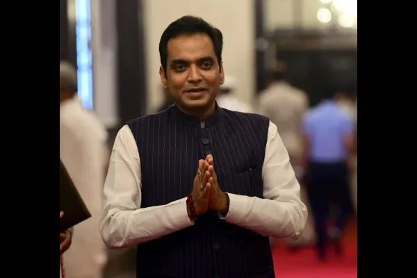 पंकज सिंग अध्यक्षपदासाठीच्या रिंगणात