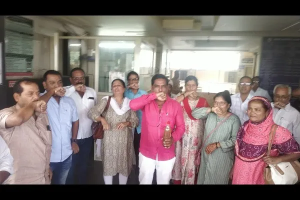 पाण्यासाठी नविआची पालिकेत बोंबाबोंब