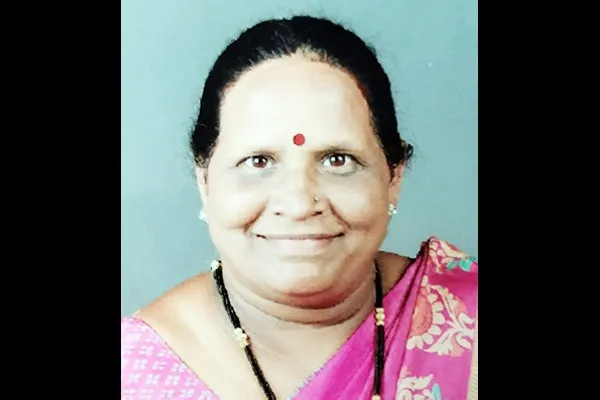 अलतगा यात्रेहून परतताना शिक्षिकेचा अपघाती मृत्यू