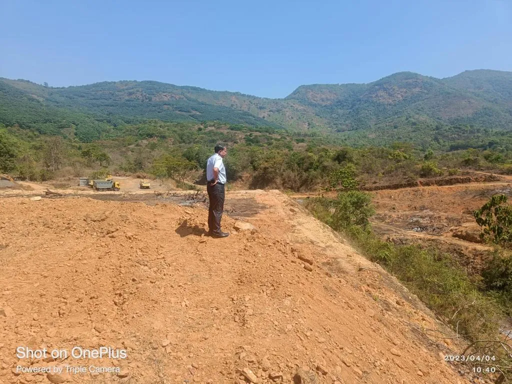 विर्डी धरणाचे काम बंद