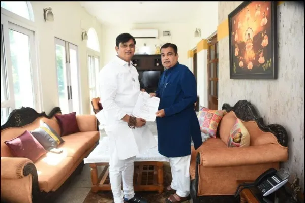 सातारा-लोणंद महामार्गावरील वाहतुकीचा प्रश्न मिटणार