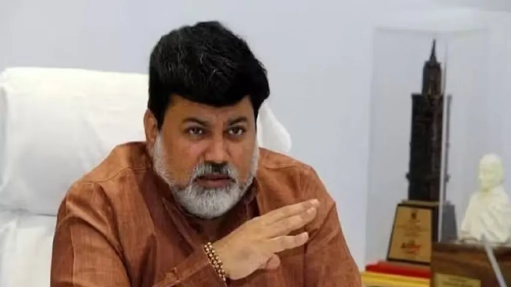 मुख्यमंत्र्यांच्या आदेशाने बारसू आंदोलकांवरील ३५३ कलम रद्द केले: मंत्री उदय सामंत