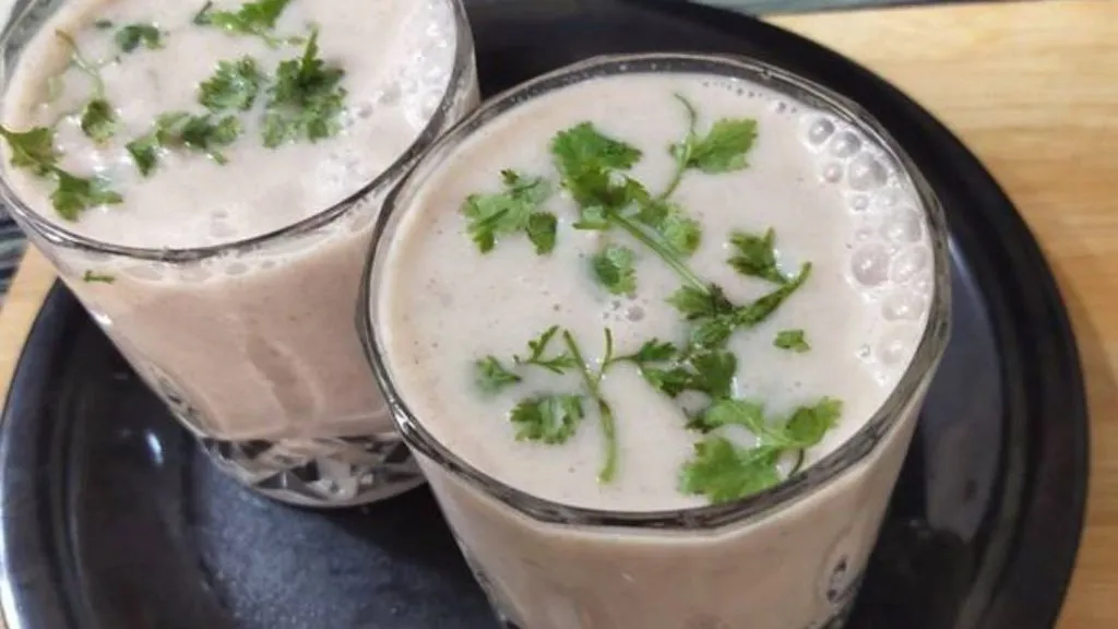 आंबिल कशी बनवायची जाणून घ्या रेसीपी, पिताना वापरा ही छोटी ट्रिक