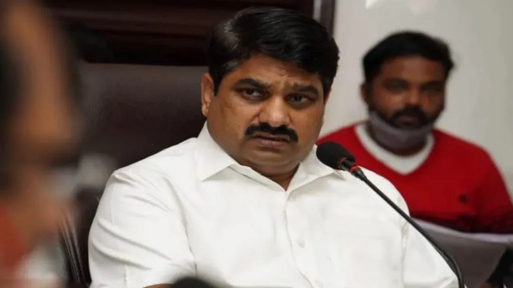 महाडिक भ्याले, राजारामच्या उमेदवार अपात्रतेवरून सतेज पाटलांचा हल्लाबोल