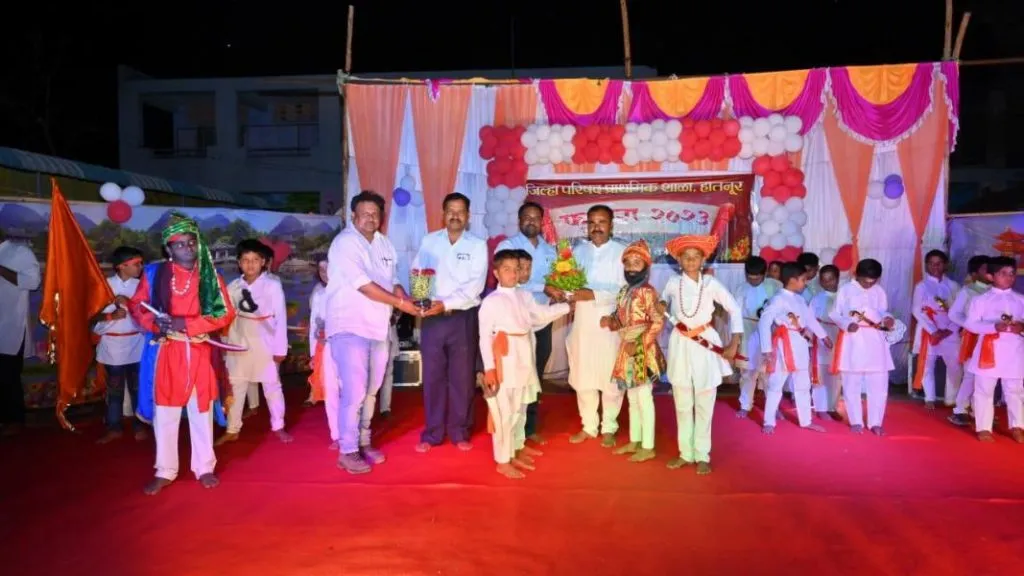 चौफेर प्रगती करणाऱ्या शतकोत्तर सुवर्ण महोत्सवी हातनूर शाळेचे काम जिल्ह्यात आदर्शवत