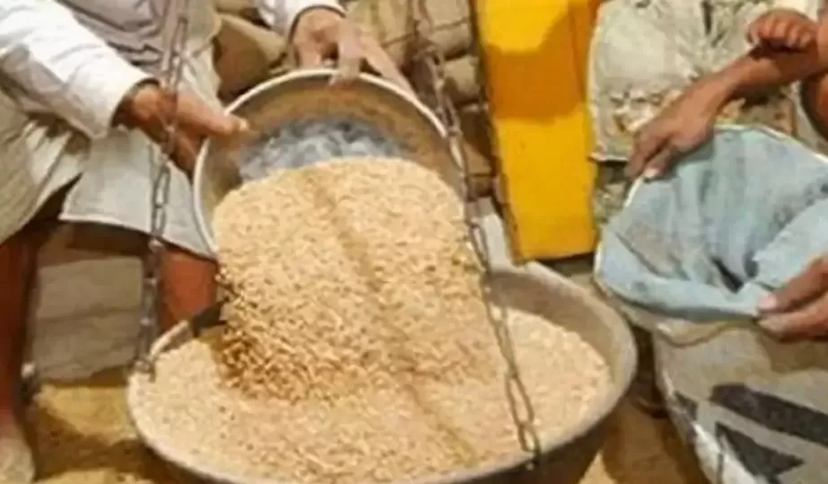 रेशनिंग धान्याचा काळाबाजार करणाऱ्यांवर पोलिसांची कारवाई