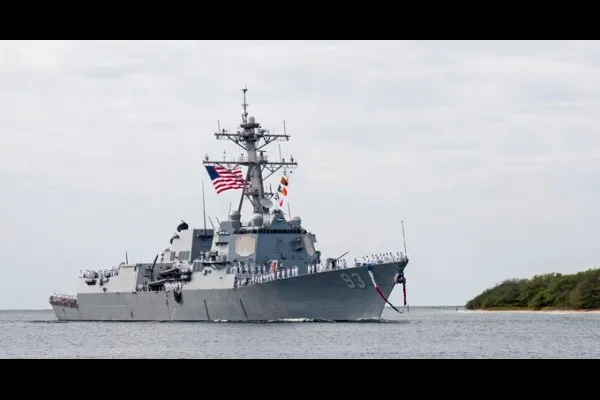 तैवानच्या सामुद्रधुनीत पोहोचली अमेरिकेची युद्धनौका