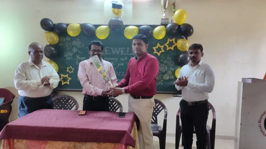 देशभक्त शंकरराव गवाणकर कॉलेजात शिकलेला विद्यार्थी ठरतो आदर्शवत ! – ऍड संतोष सावंत