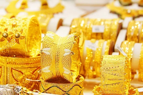 सोनेदर प्रतितोळा 61 हजारांवर