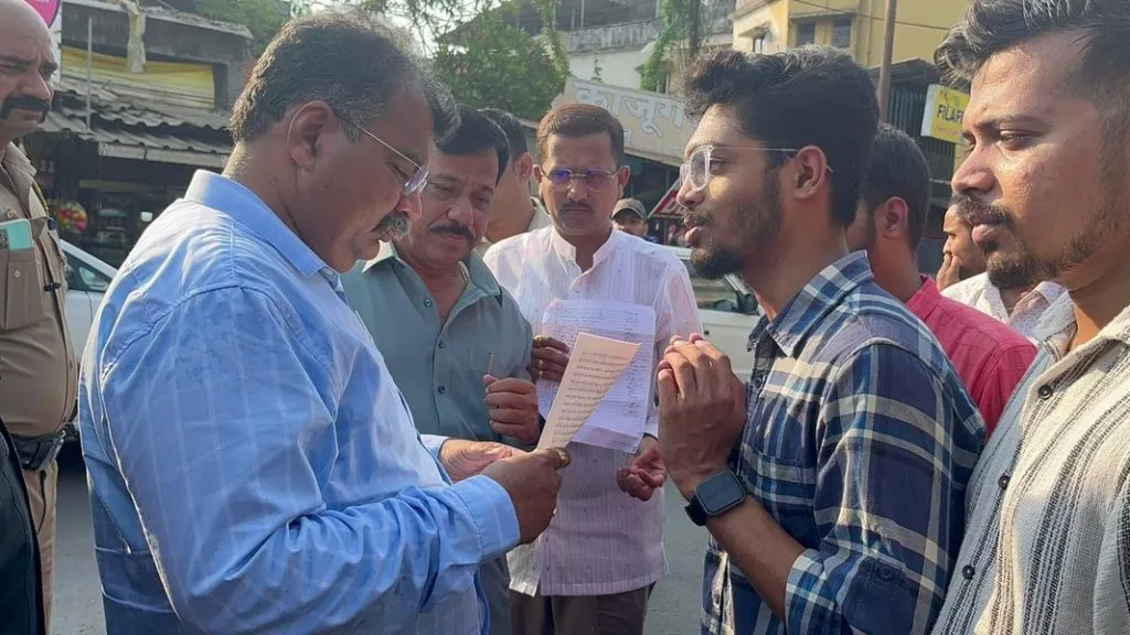 रखडलेले सावंतवाडी टर्मिनसचे काम मार्गी लावा !