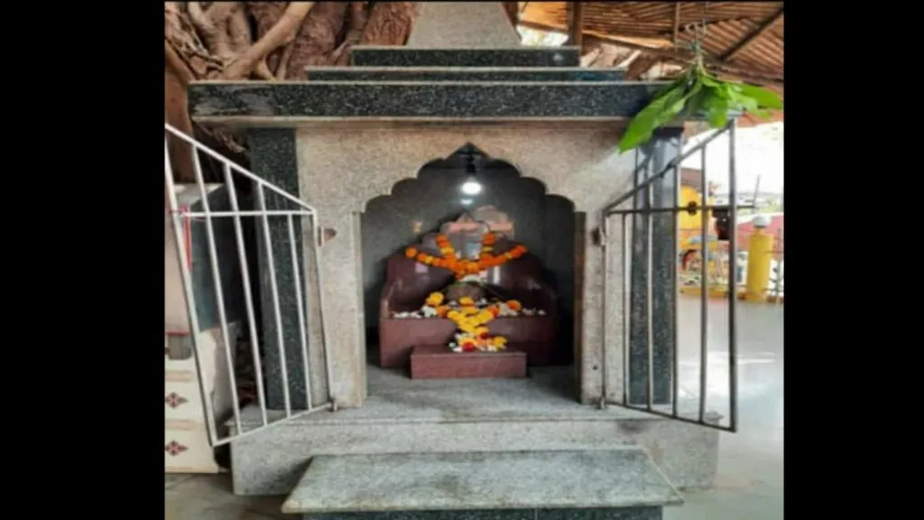 श्री.पिंपळेश्वर देवस्थानचा 16 वा वर्धापन दिन 13 एप्रिलला