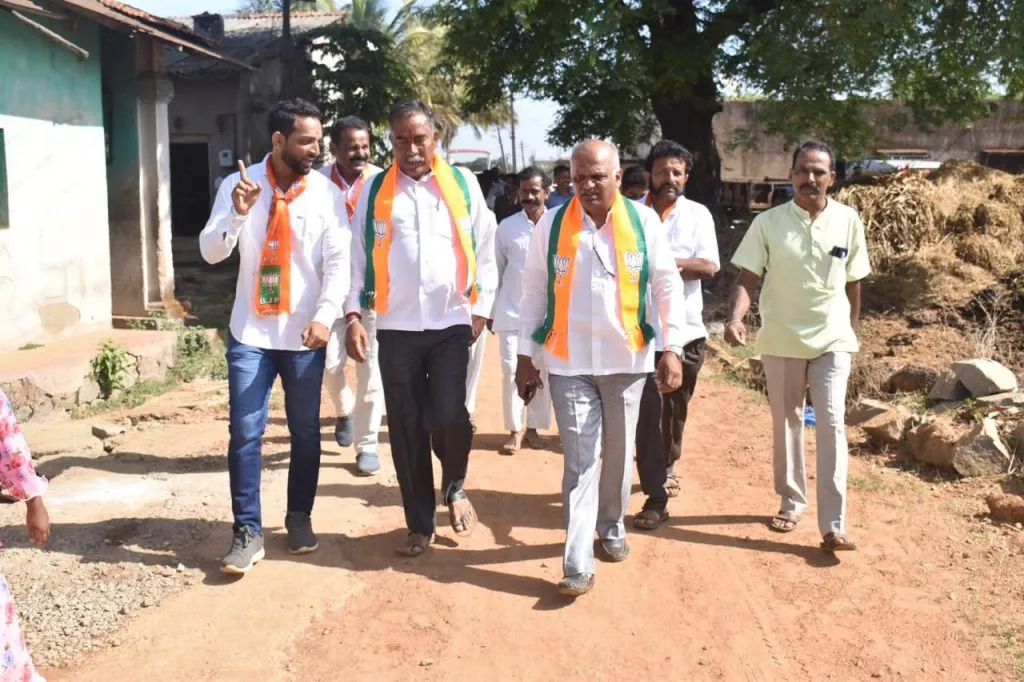 विठ्ठल हलगेकर यांचा प्रचारसभांचा धडाका