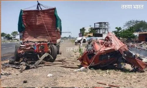 हिंगोलीत भीषण अपघातात 190 मेंढ्यांसह 4 जणांचा जागीच मृत्यू