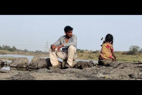 सत्यघटनेवर आधारित ‘घुसपैठ’