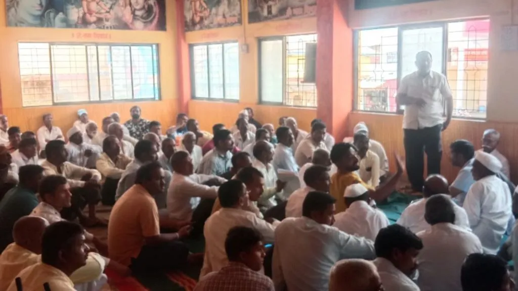 अतिक्रमणधारकांवरील कारवाई मागे घ्या;अन्यथा आगामी सर्व निवडणुकांवर बहिष्कार