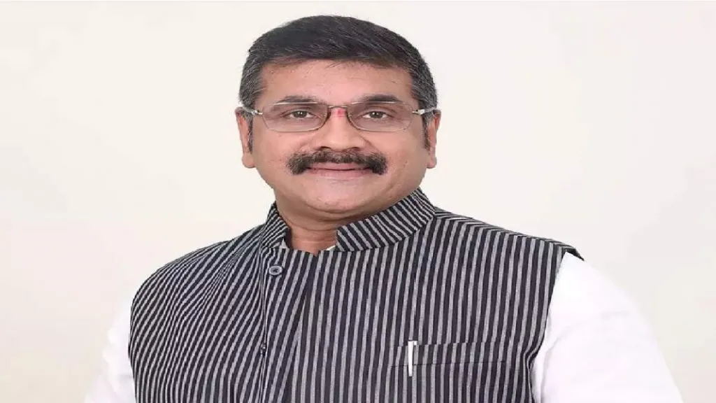 भूमिका वेगवेगळ्या असल्या तरी अजेंडा एकच