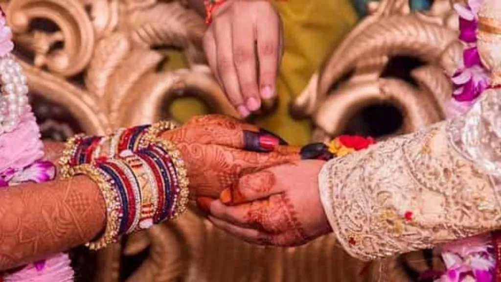 Kolhapur : विवाह नोंदणीतील एजंटगिरीला लगाम