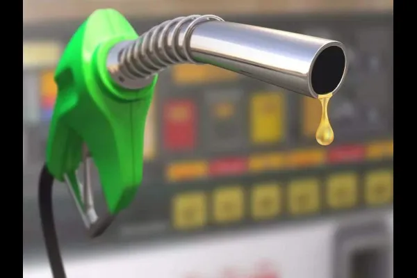 एप्रिलमध्ये इंधन मागणीत घट
