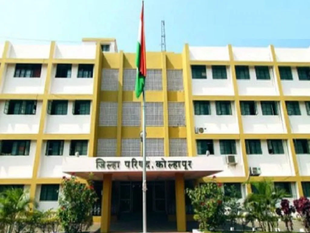मनरेगामध्ये बीड आघाडीवर, कोल्हापूर पिछाडीवर का ? जि. प. सीईओंचा विभाग प्रमुखांना सवाल Kolhapur ZP