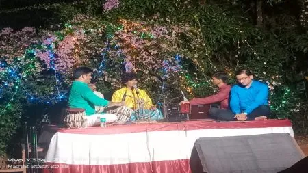 तळेरे येथील मधुकट्टयावरती रंगली शास्त्रीय गायनाची सुरेल मैफिल !