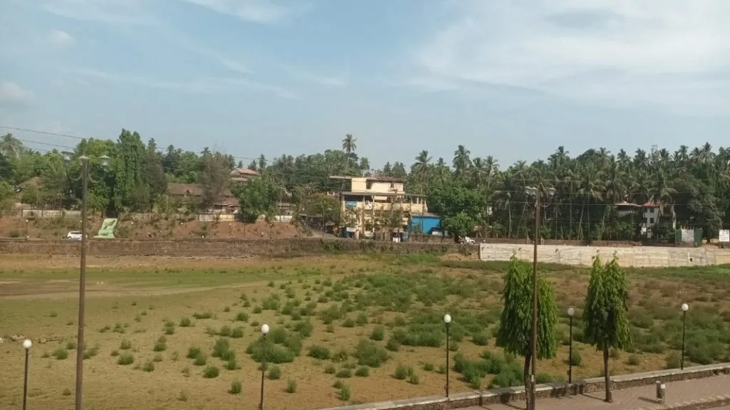 मोती तलाव की वनराई तलाव ?