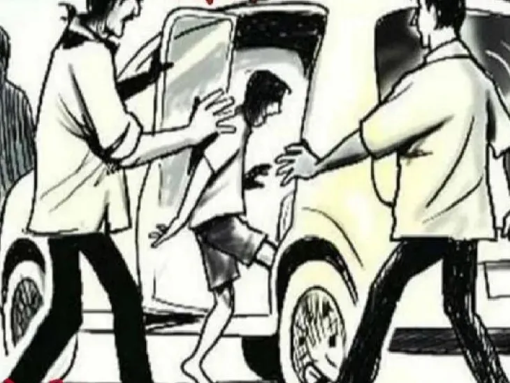 50 लाखांच्या खंडणीसाठी व्यावसायिकाच्या अपहरणाचा प्रयत्न; तिघांना अटक