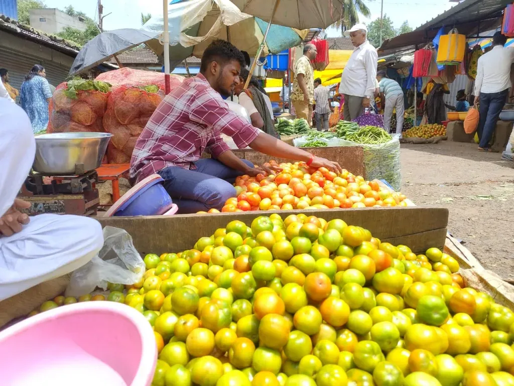 Prices of vegetables go up due to low income