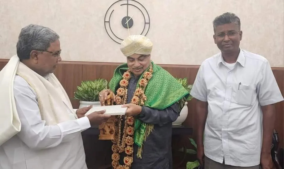 cm siddharamayya also met minister nitin gadkari