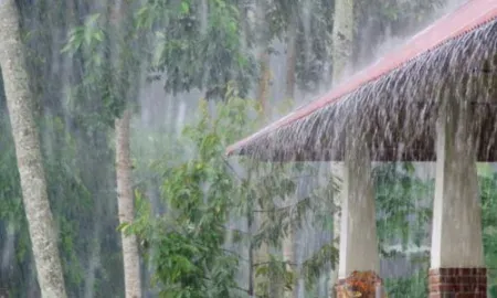 Heavy rain in Khanapur on Friday too