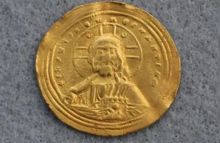 1000 years old rare coin received