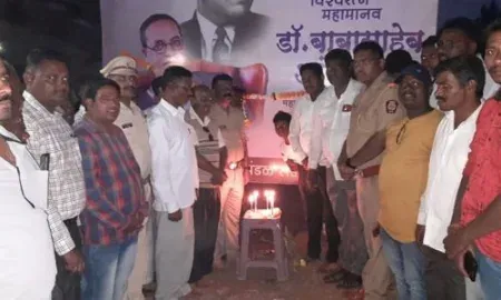 Stop the road at Sadoli Dumala to protest the tearing down of Ambedkar's plaque