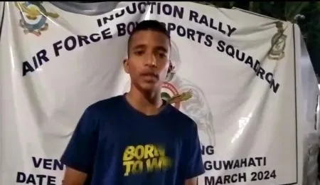 A 14-year-old boxer from Satara went on a hunger strike in Guwahati