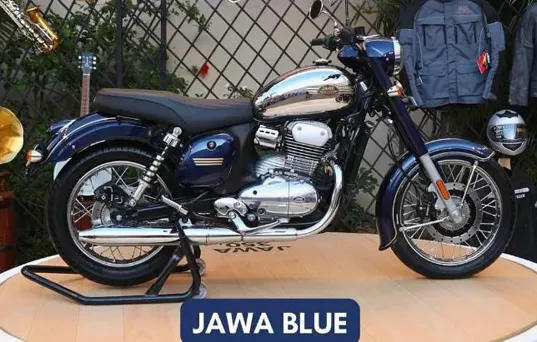 'Java 350 Classic' in Blue color in India