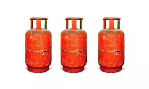 Domestic gas cylinders cheaper by Rs.100