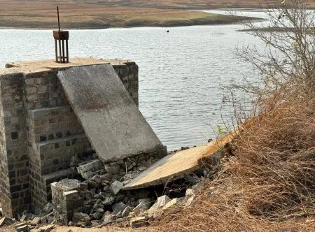 Both the canal gates of Nandgarh Dam are damaged