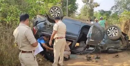 Two killed in an accident near Khanapur