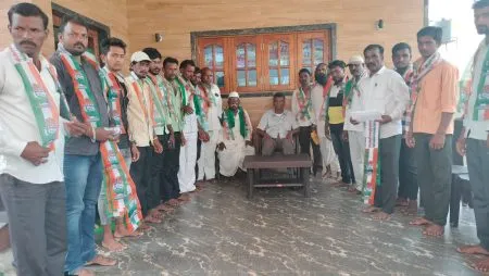 BJP workers from Mekli join Congress