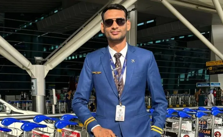 Fake pilot arrested at Delhi airport