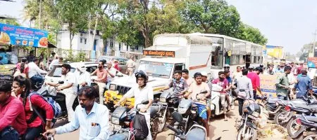 Devotees throng for Sambar Yatra