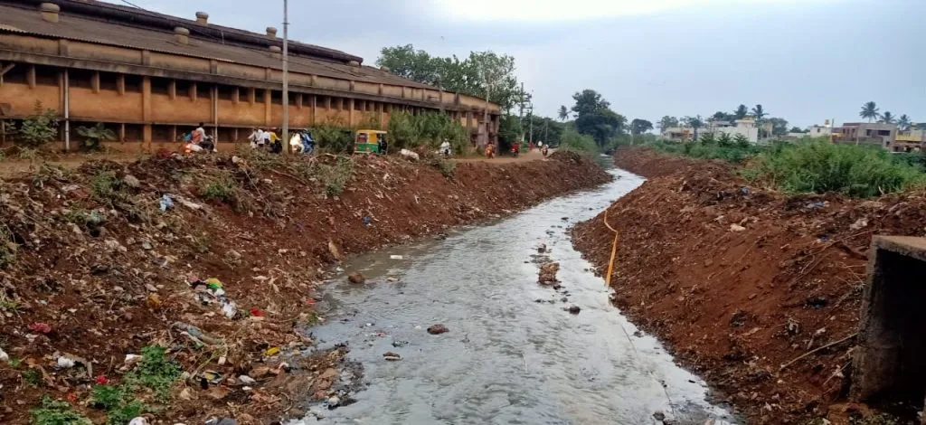 Cleaning of Lendi drain has started