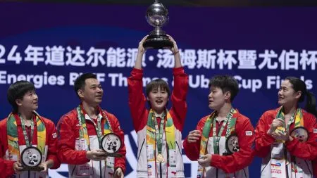 China Women's Team Wins Uber Cup