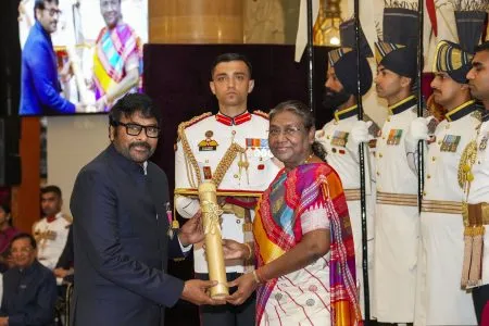 Chiranjeevi, Vyjayanti Mala awarded with Padma Vibhushan