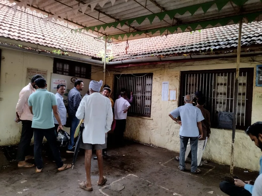 Wardal at Tehsildar office for government documents