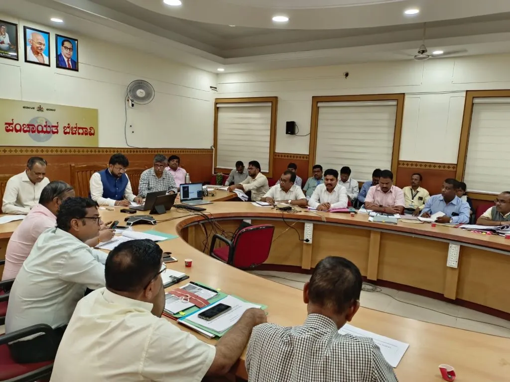 Maintain cleanliness in Gram Panchayat areas