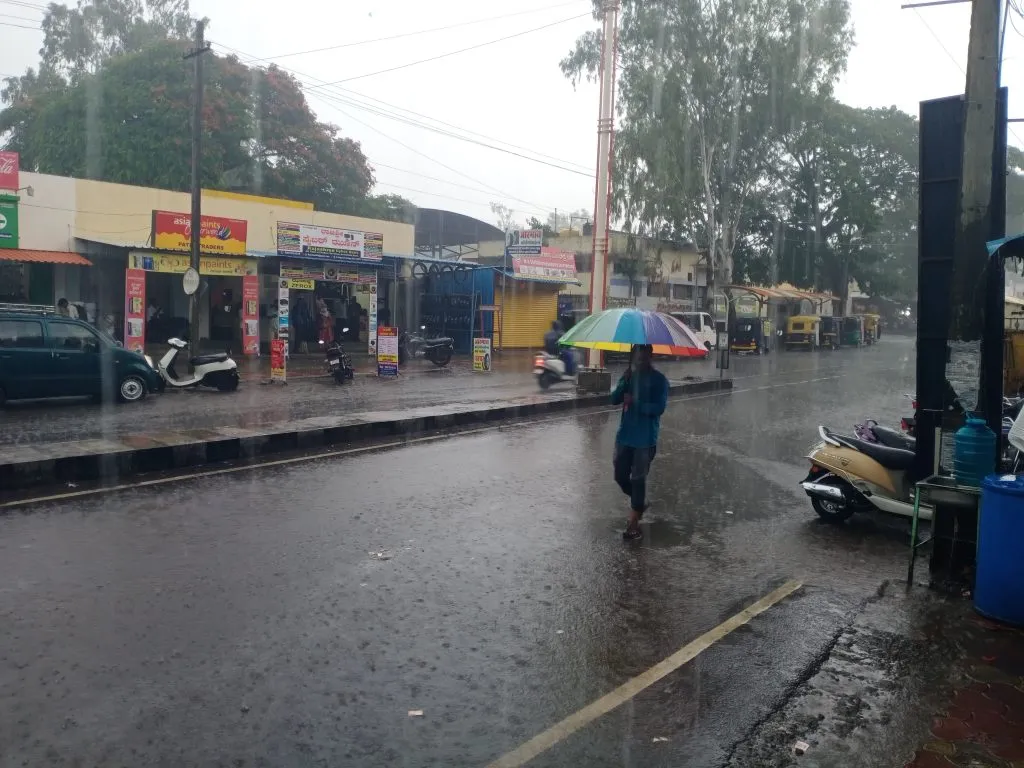 Moderate rain after three days of rest