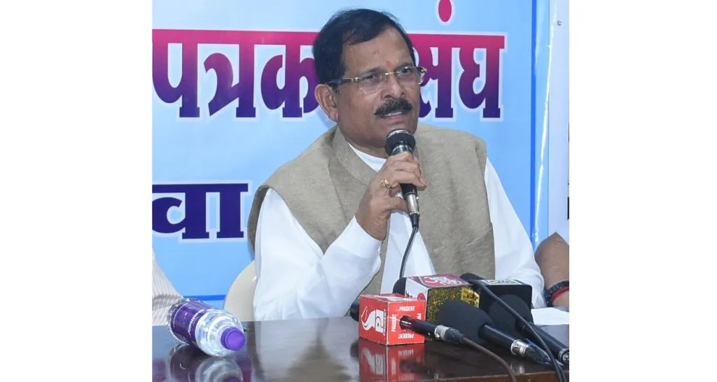 मिळालेल्या पदात समाधान मानून निस्वार्थ लोकसेवा! Satisfied with the position, selfless public service!