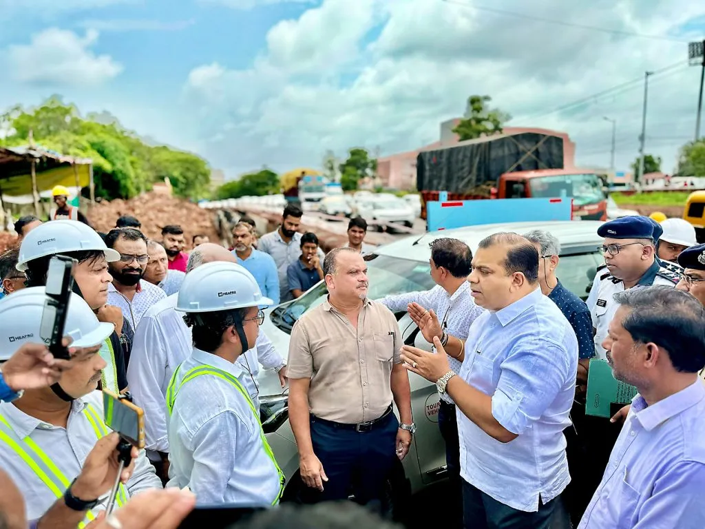 Parvari flyover temporarily closed